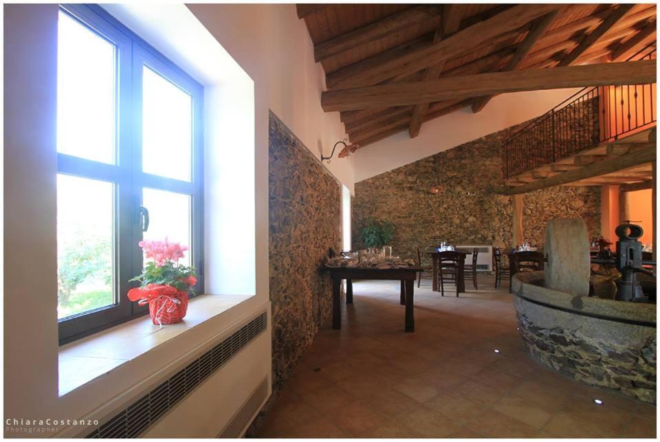 Antico Casale Bed & Breakfast Gioiosa Marea Exterior photo